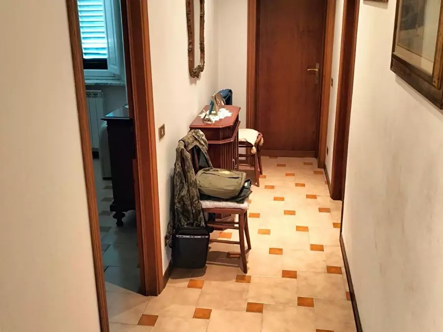 Immagine 11 di Appartamento in vendita  a Livorno