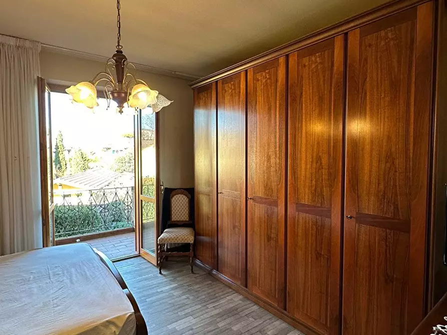 Immagine 19 di Casa bifamiliare in vendita  a Massa