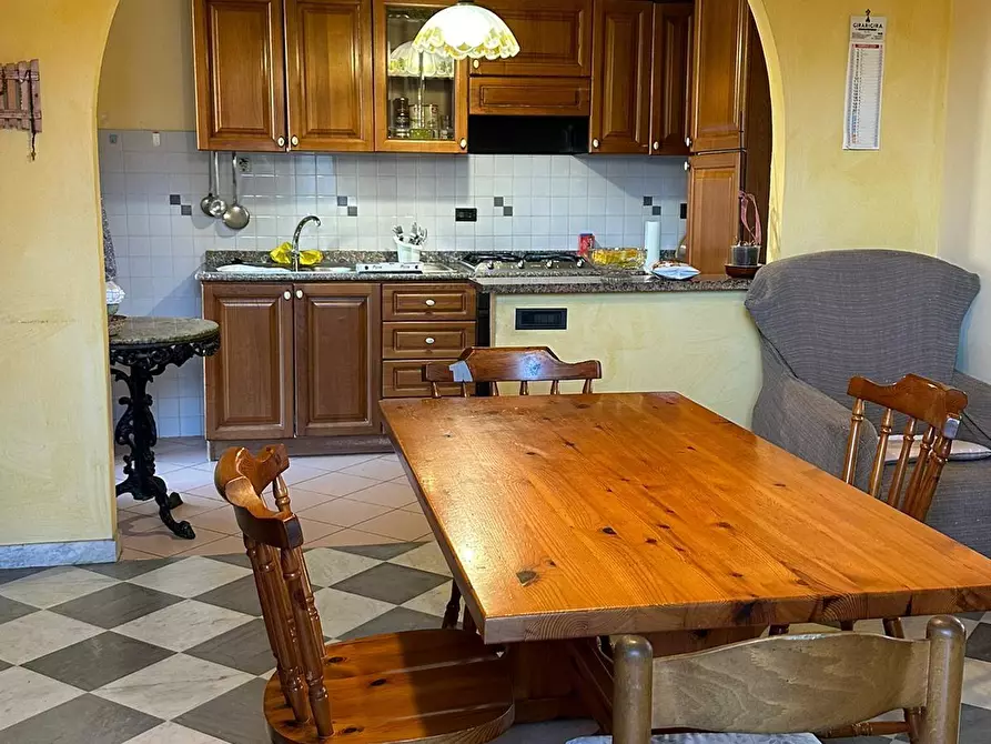 Immagine 15 di Casa bifamiliare in vendita  a Massa