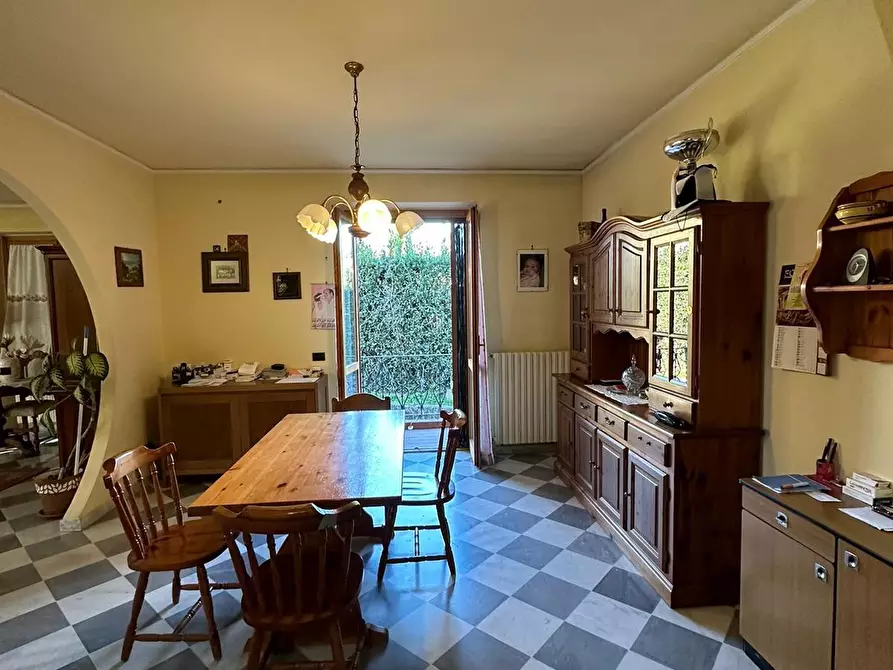 Immagine 8 di Casa bifamiliare in vendita  a Massa