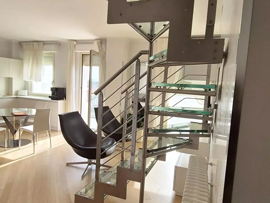 Immagine 57 di Mansarda in vendita  a Viareggio