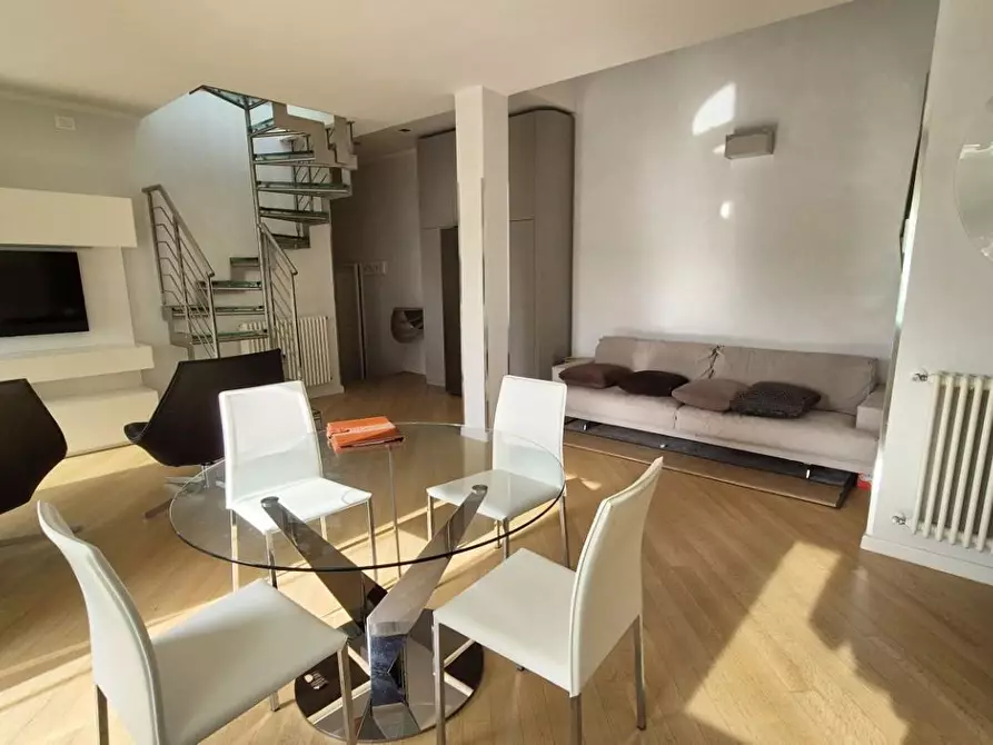 Immagine 8 di Mansarda in vendita  a Viareggio