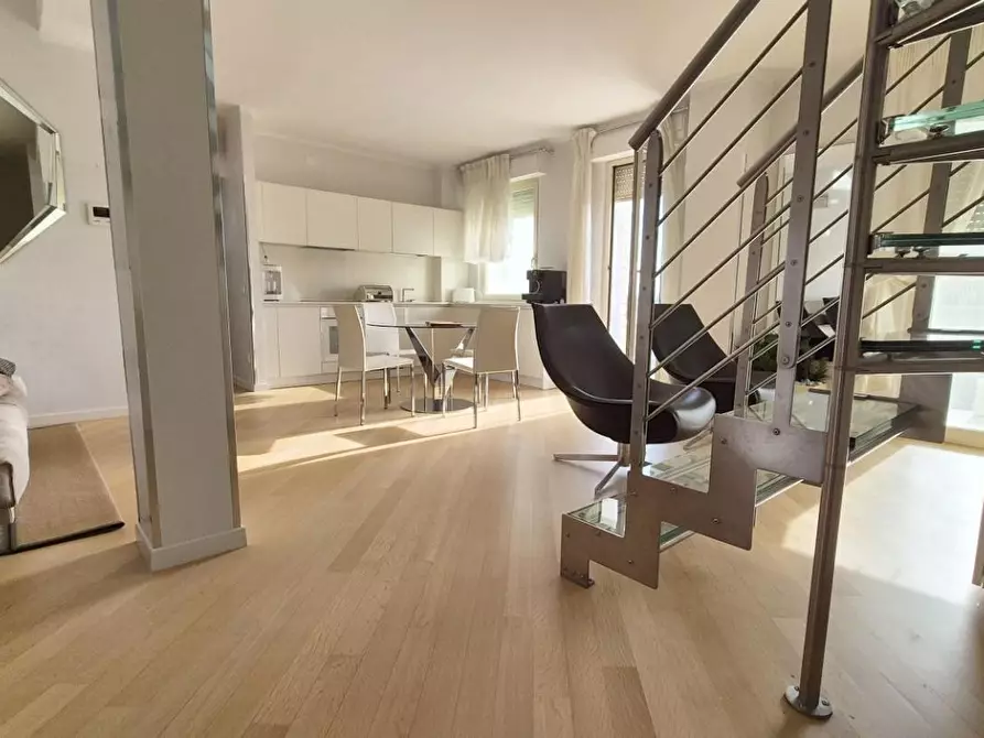 Immagine 3 di Mansarda in vendita  a Viareggio