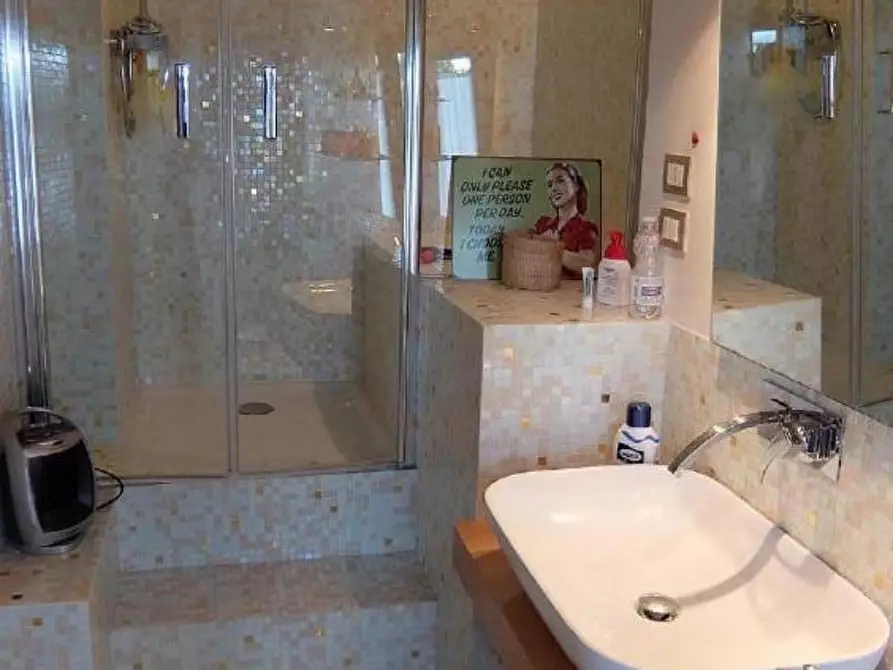 Immagine 13 di Terratetto in vendita  a San Gimignano