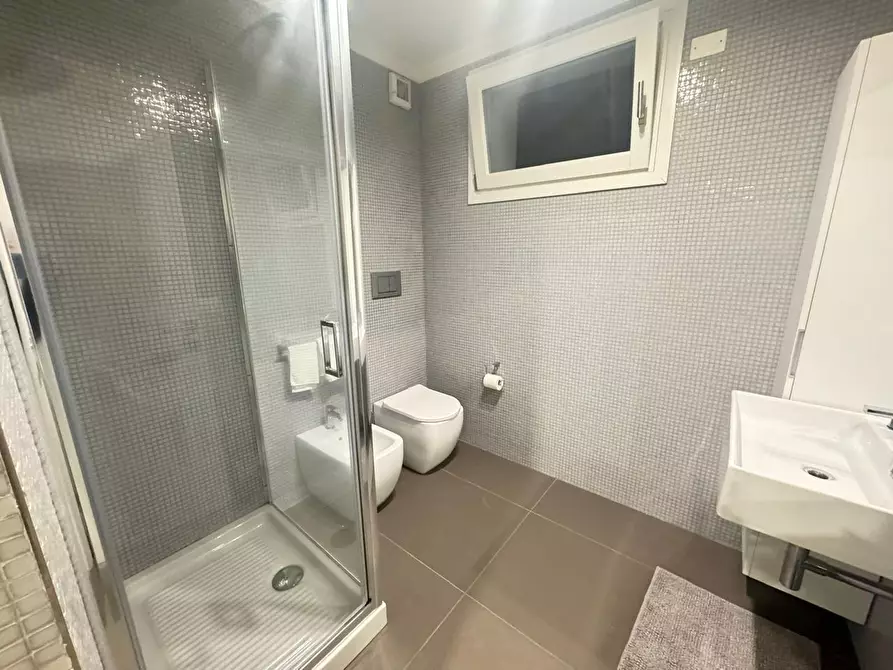 Immagine 22 di Villa in affitto  a Forte Dei Marmi