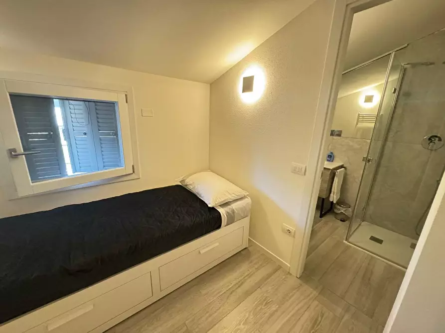 Immagine 12 di Villa in affitto  a Forte Dei Marmi