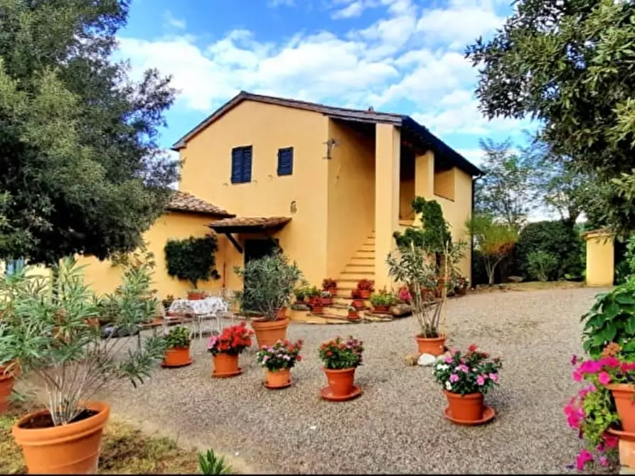 Immagine 1 di Casa colonica in vendita  a San Casciano Dei Bagni