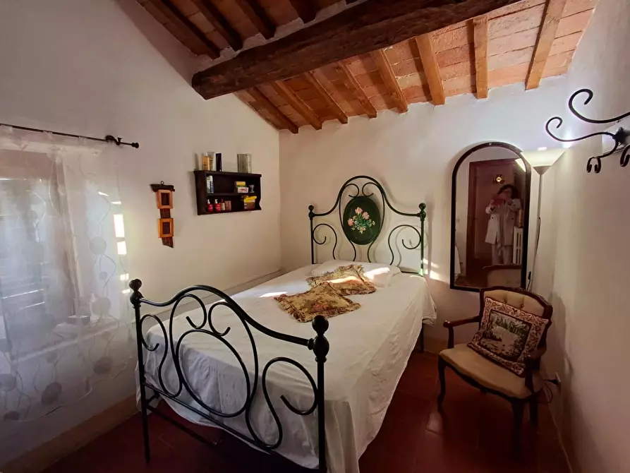 Immagine 35 di Casa colonica in vendita  a San Casciano Dei Bagni