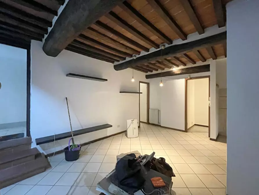 Immagine 4 di Appartamento in vendita  a Camaiore