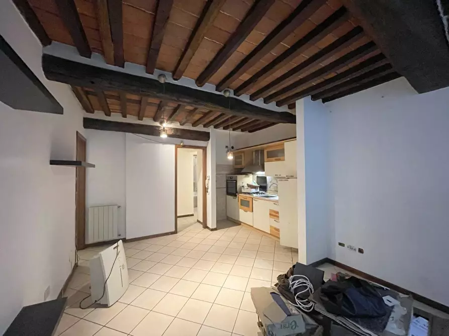 Immagine 2 di Appartamento in vendita  a Camaiore