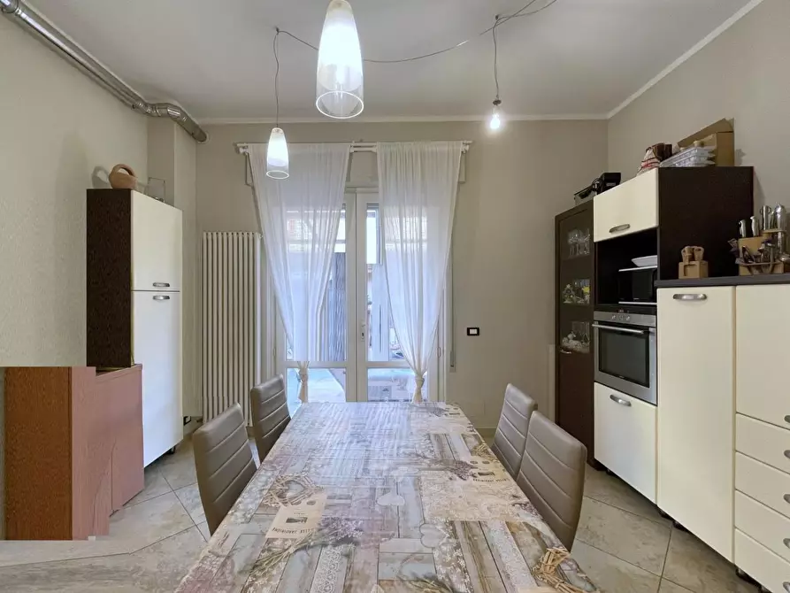 Immagine 9 di Villetta a schiera in vendita  a Camaiore