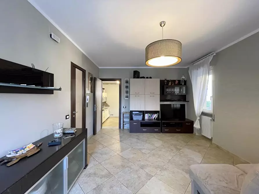 Immagine 1 di Villetta a schiera in vendita  a Camaiore