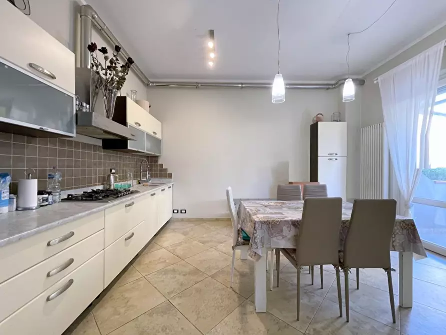 Immagine 8 di Villetta a schiera in vendita  a Camaiore