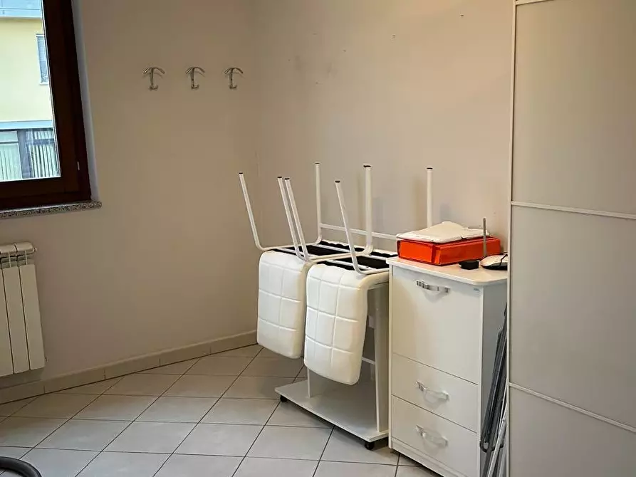 Immagine 11 di Appartamento in affitto  a Capraia E Limite