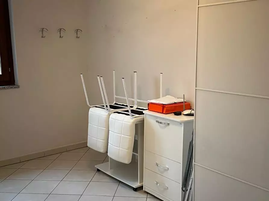 Immagine 12 di Appartamento in affitto  a Capraia E Limite