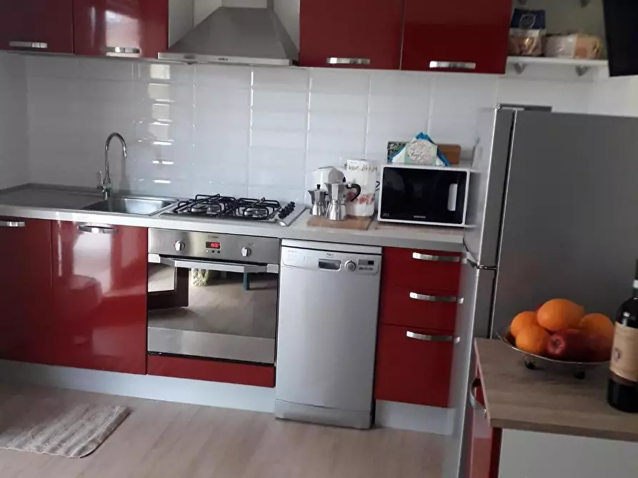 Immagine 15 di Appartamento in affitto  a Pietrasanta