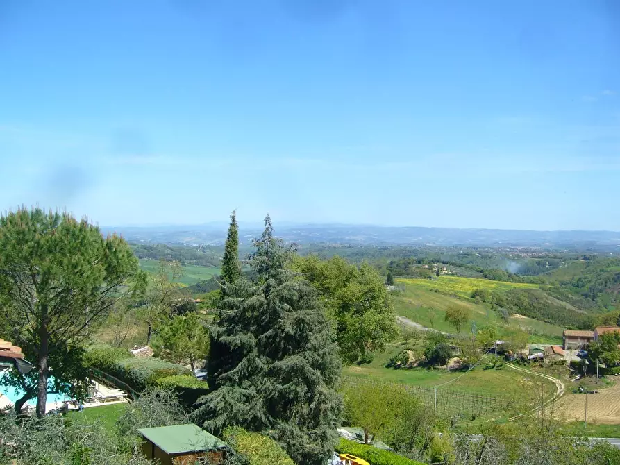 Immagine 9 di Appartamento in vendita  a San Gimignano