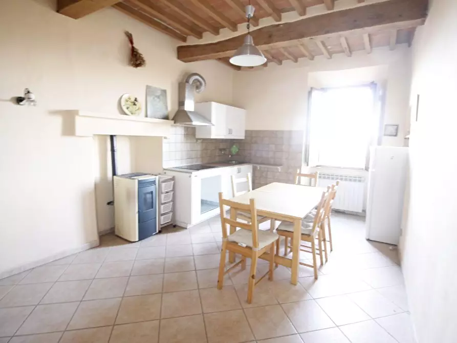 Immagine 3 di Appartamento in vendita  a San Gimignano