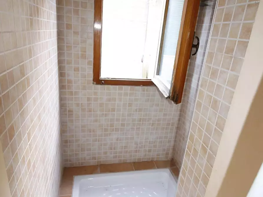 Immagine 11 di Appartamento in vendita  a San Gimignano