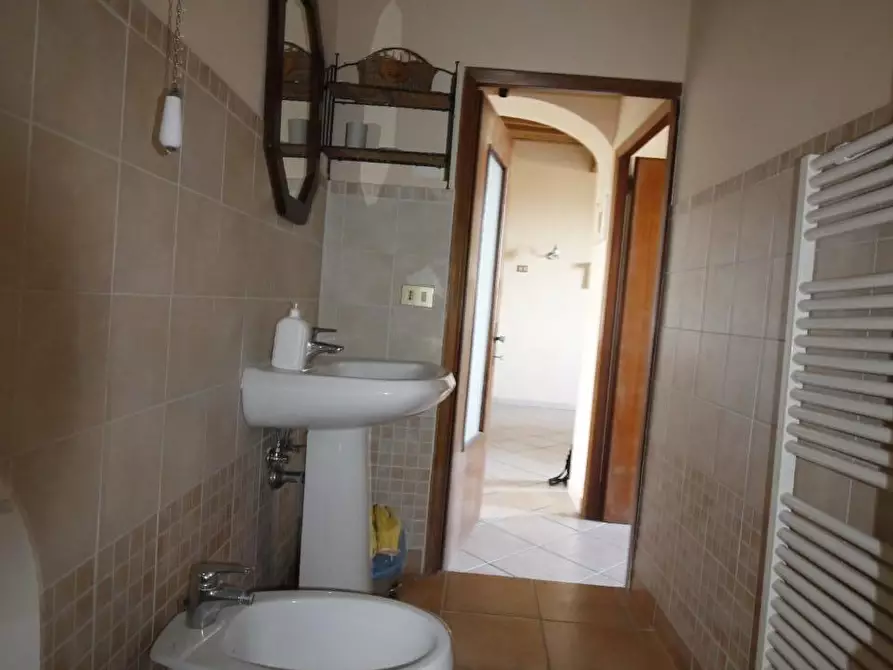 Immagine 10 di Appartamento in vendita  a San Gimignano