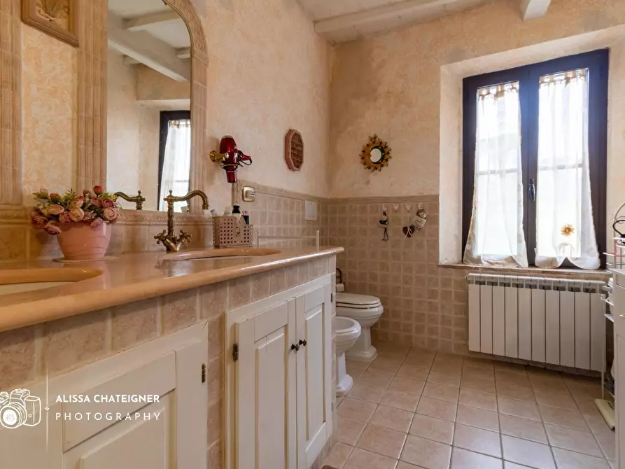 Immagine 17 di Casa indipendente in vendita  a Buonconvento