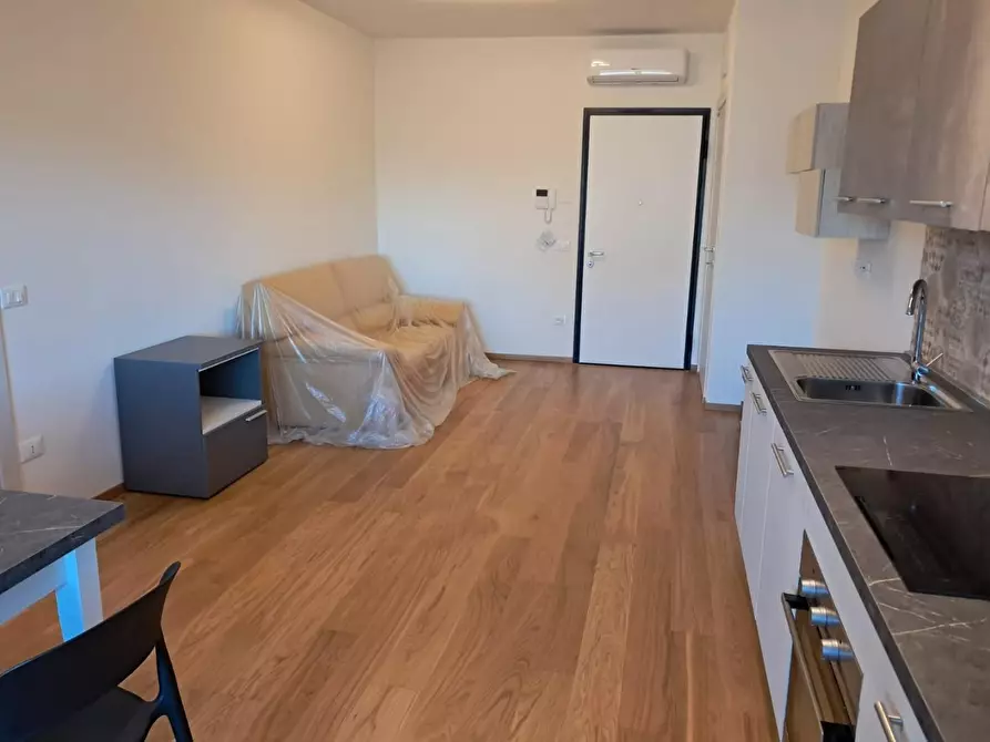 Immagine 4 di Appartamento in vendita  a Pisa