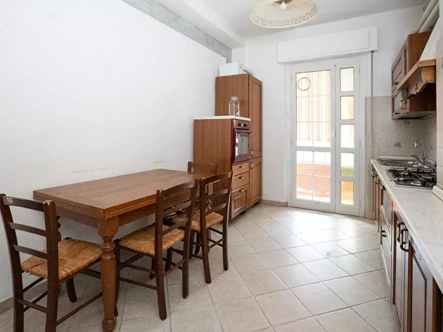 Immagine 28 di Appartamento in vendita  a Carrara