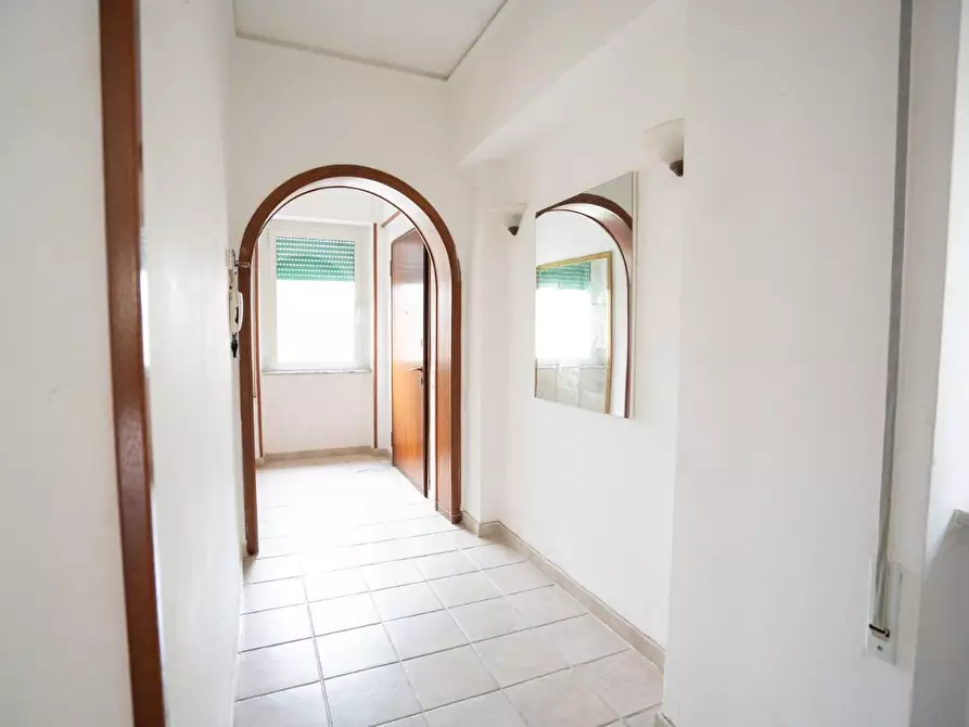 Immagine 1 di Appartamento in vendita  a Carrara