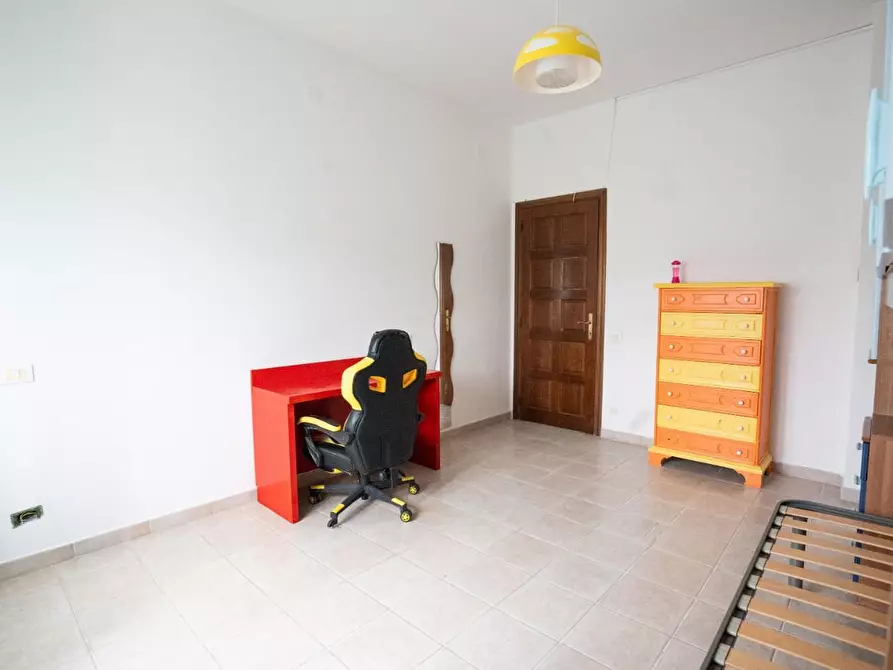 Immagine 11 di Appartamento in vendita  a Carrara