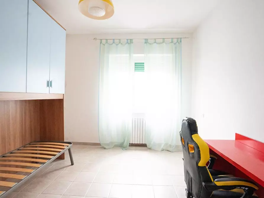 Immagine 12 di Appartamento in vendita  a Carrara