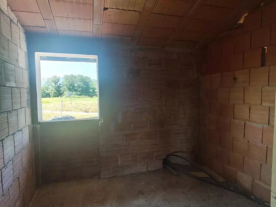 Immagine 32 di Terratetto in vendita  a Lucca