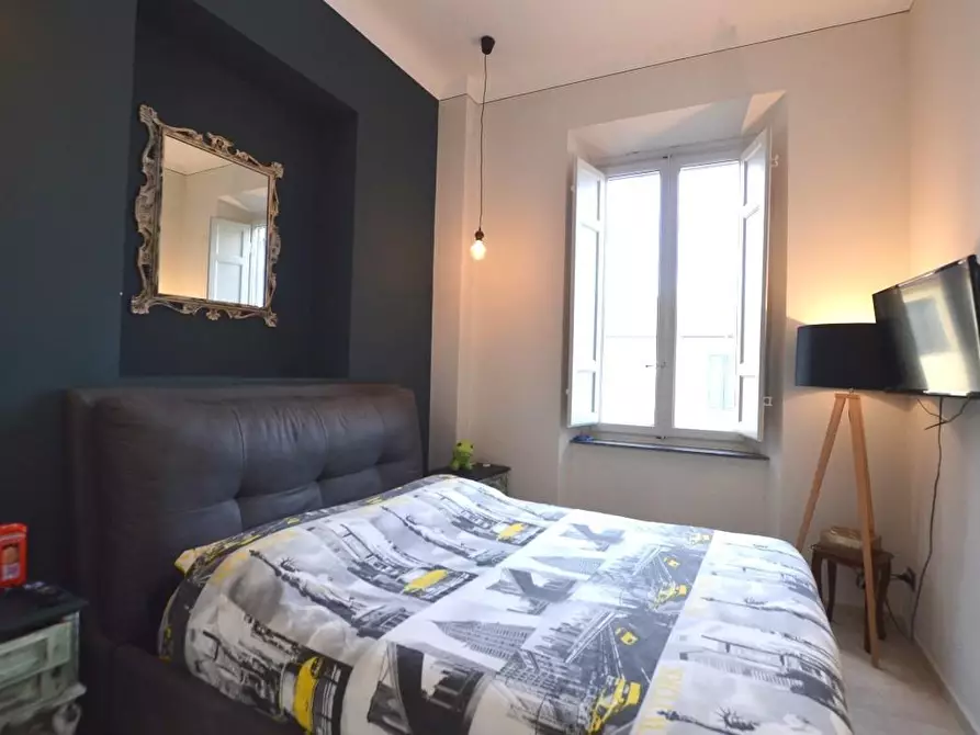 Immagine 19 di Appartamento in vendita  a Lucca