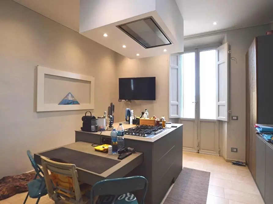 Immagine 13 di Appartamento in vendita  a Lucca