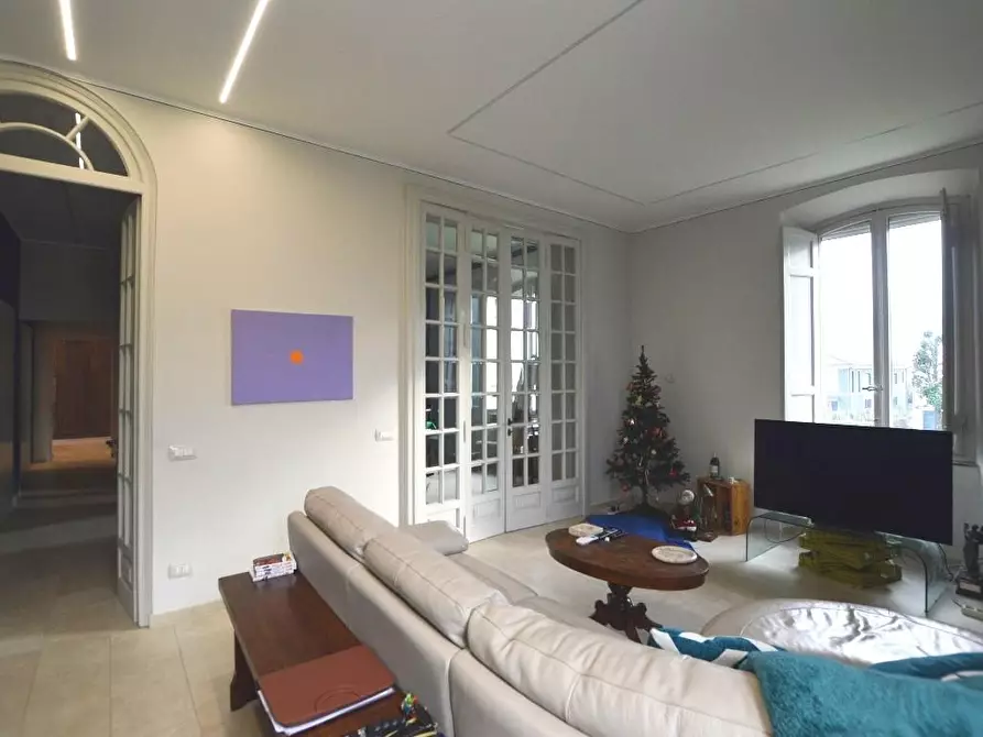 Immagine 8 di Appartamento in vendita  a Lucca