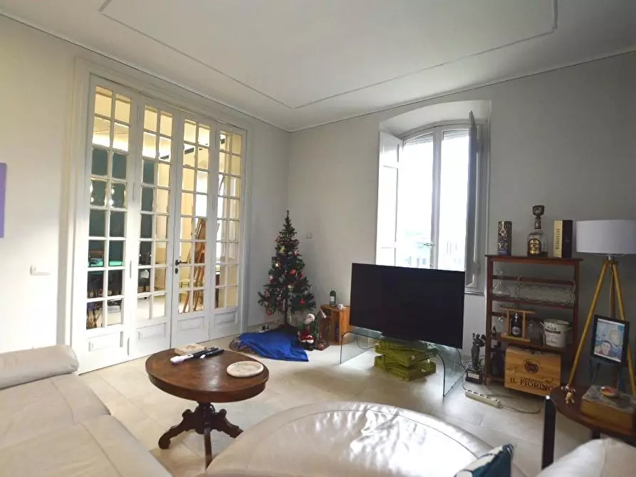 Immagine 7 di Appartamento in vendita  a Lucca