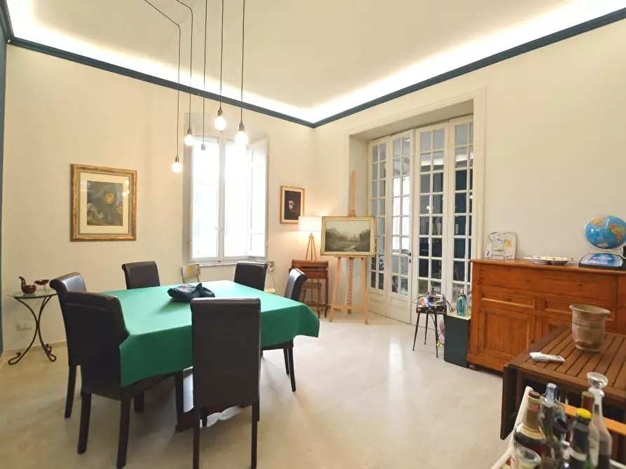 Immagine 10 di Appartamento in vendita  a Lucca