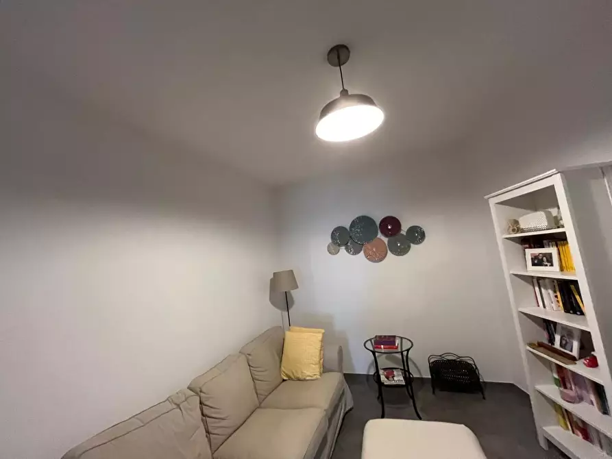 Immagine 2 di Appartamento in vendita  a Ortonovo