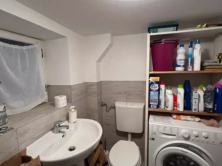 Immagine 18 di Appartamento in vendita  a Ortonovo