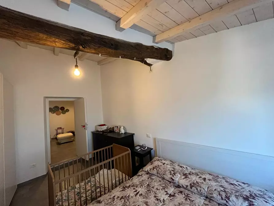 Immagine 5 di Appartamento in vendita  a Ortonovo