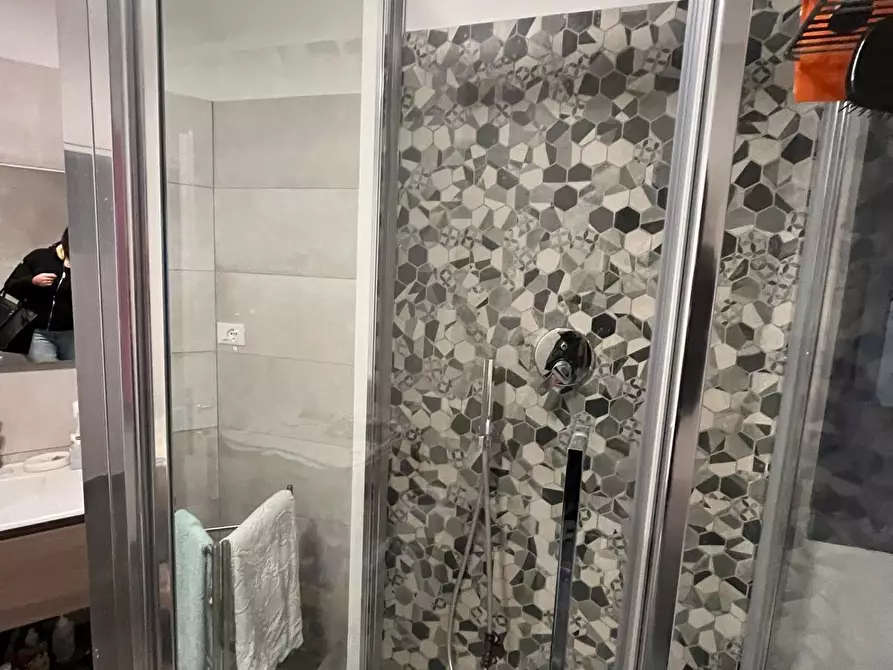 Immagine 10 di Appartamento in vendita  a Ortonovo