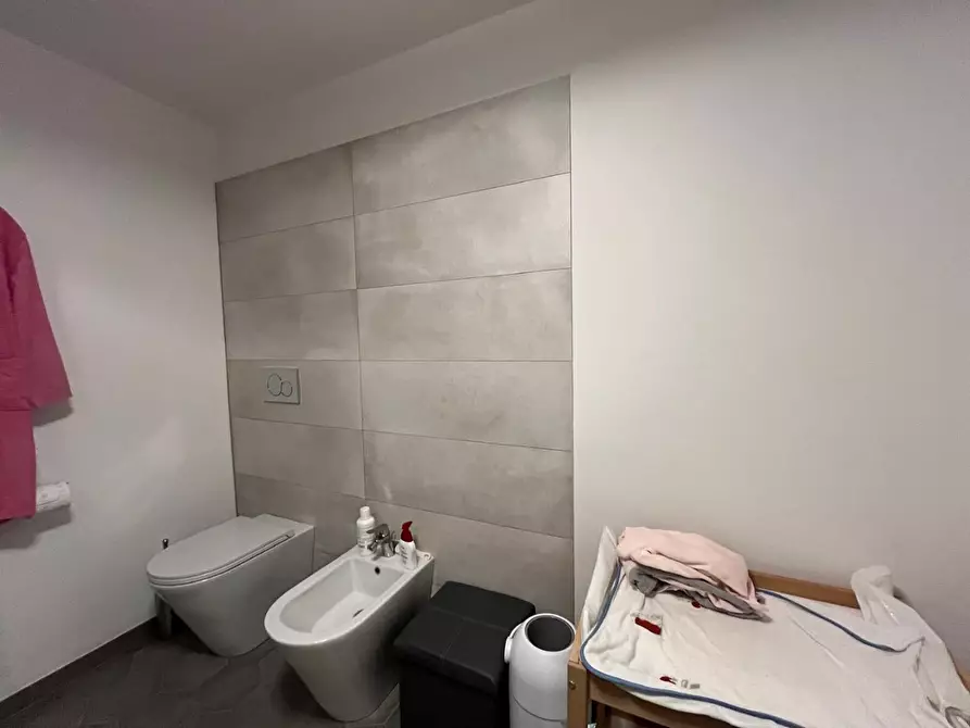 Immagine 8 di Appartamento in vendita  a Ortonovo