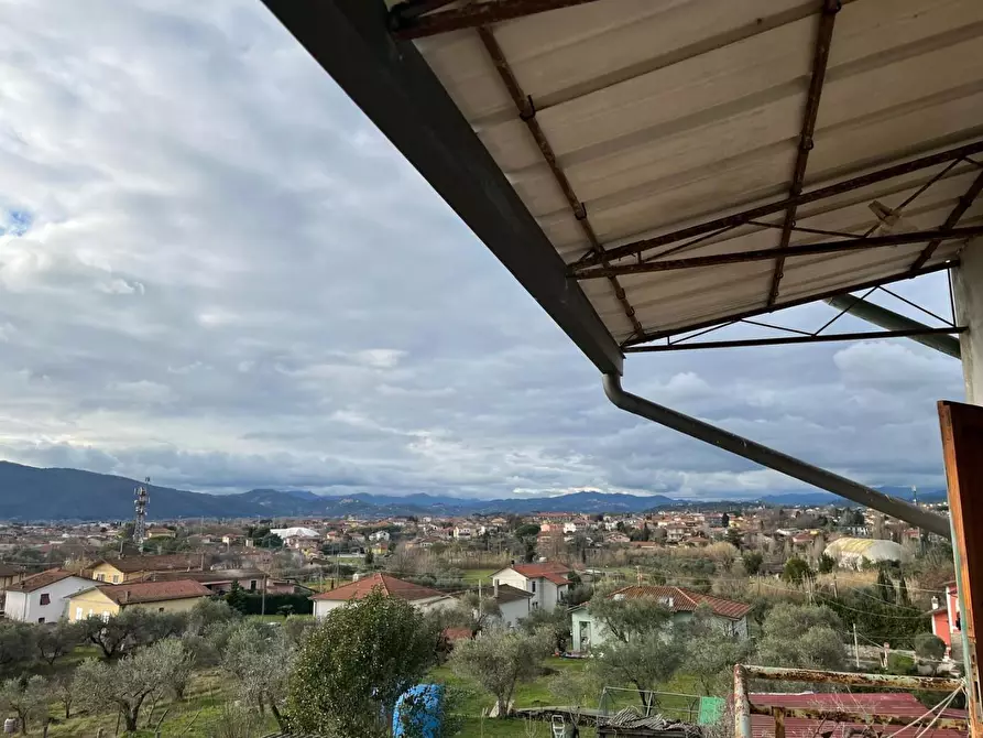 Immagine 10 di Terratetto in vendita  a Castelnuovo Magra