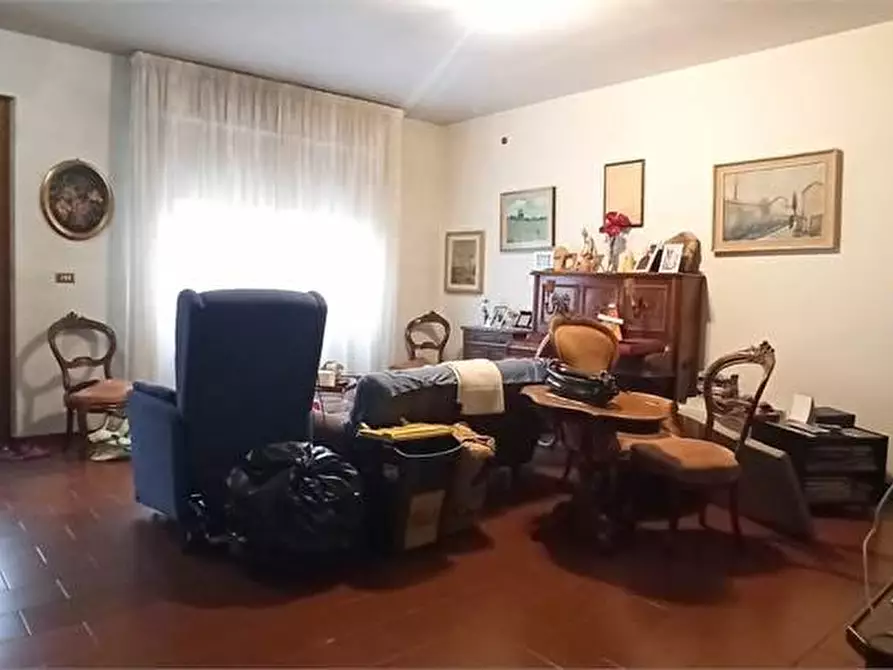 Immagine 12 di Villetta a schiera in vendita  a Pistoia