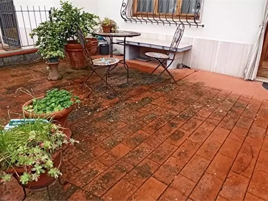 Immagine 10 di Villetta a schiera in vendita  a Pistoia