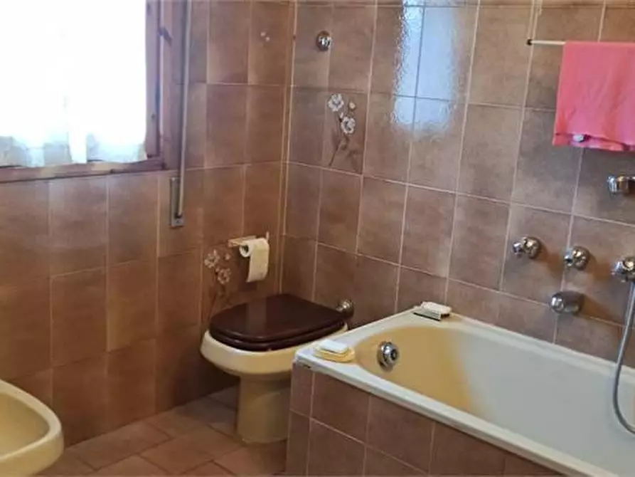 Immagine 19 di Villetta a schiera in vendita  a Pistoia