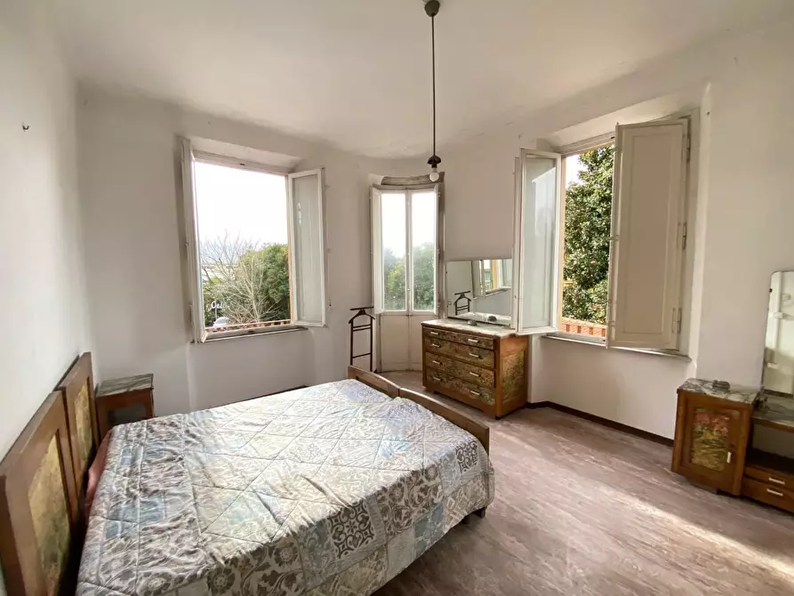 Immagine 7 di Appartamento in vendita  a Lucca