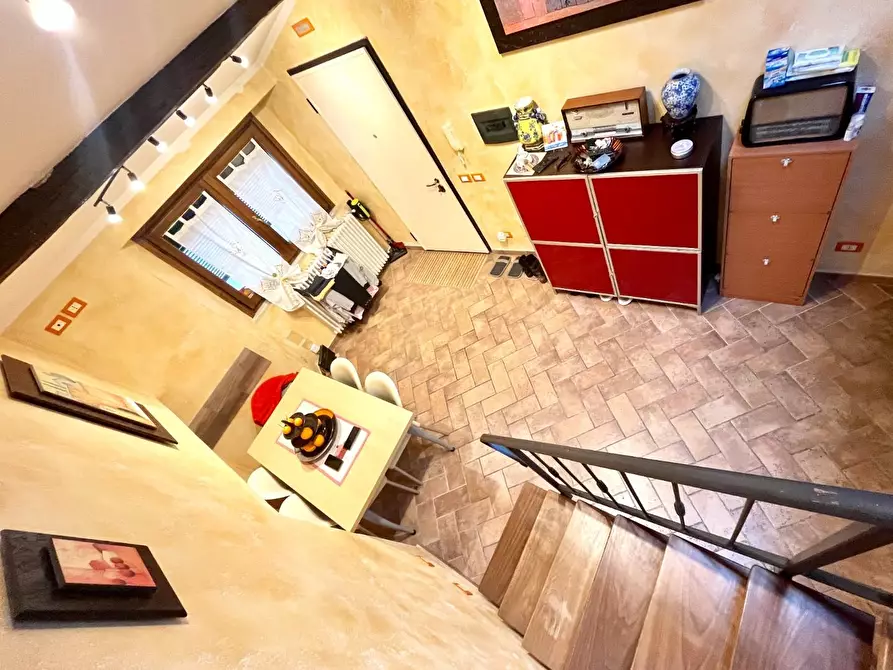 Immagine 4 di Appartamento in vendita  a Massa