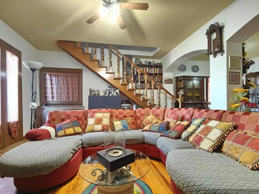 Immagine 13 di Villa in vendita  a San Miniato