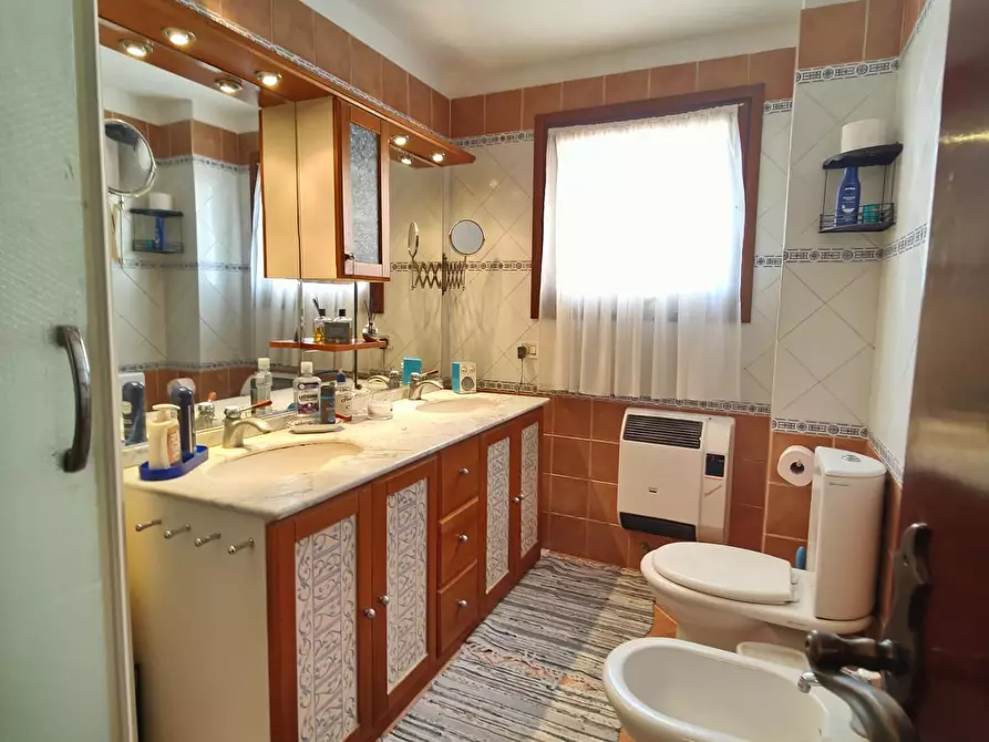 Immagine 18 di Villa in vendita  a San Miniato