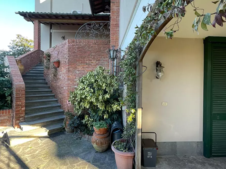 Immagine 25 di Villa in vendita  a San Miniato